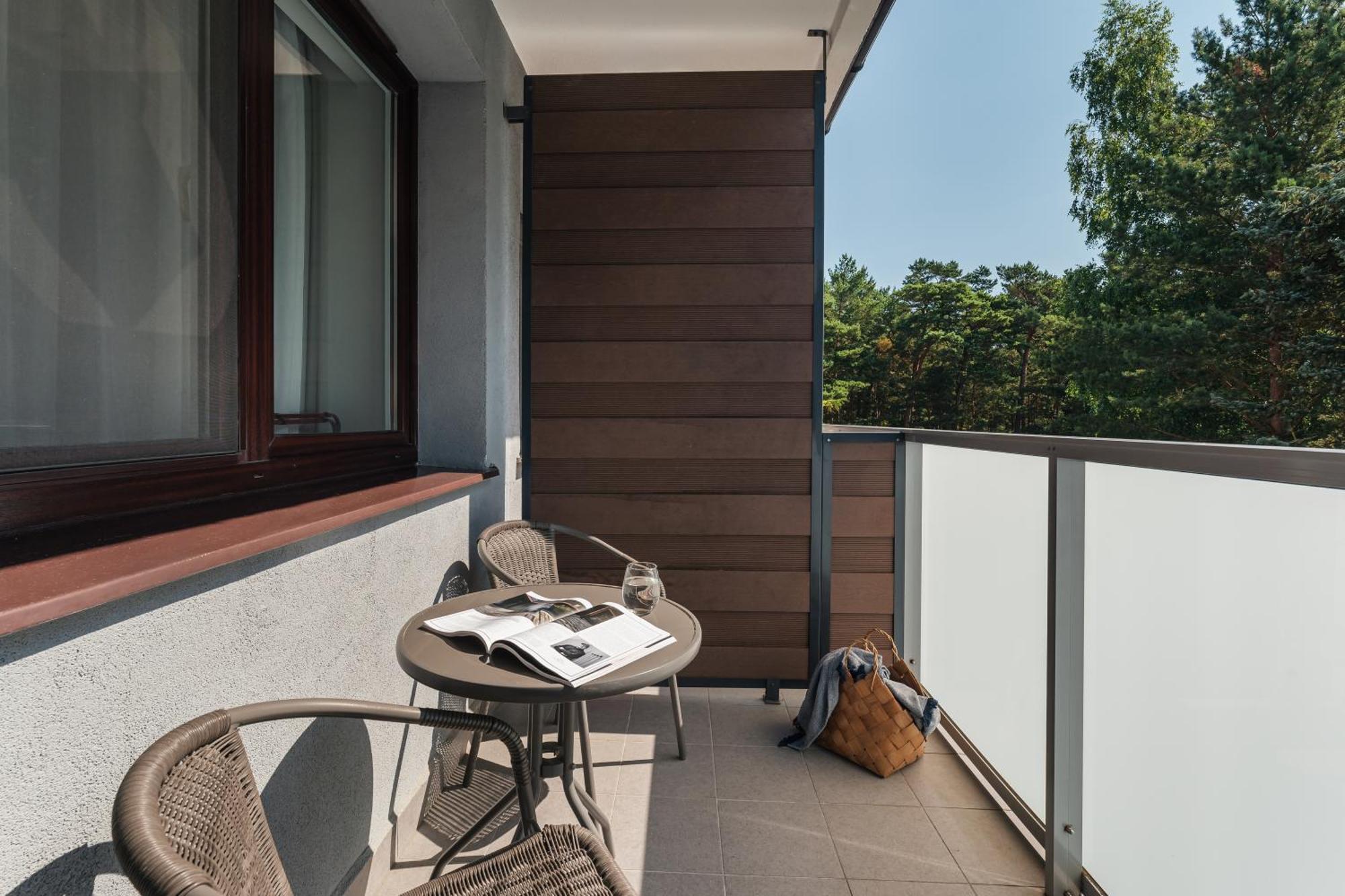 Hotel Osrodek Delfin Rewita Jurata Exterior foto
