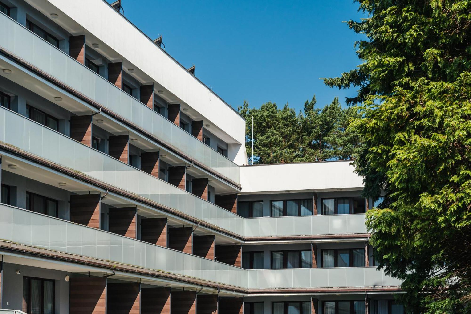 Hotel Osrodek Delfin Rewita Jurata Exterior foto